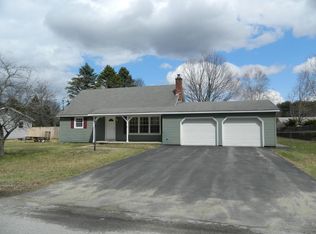 16 Thomas Ave, Fort Edward, NY 12828