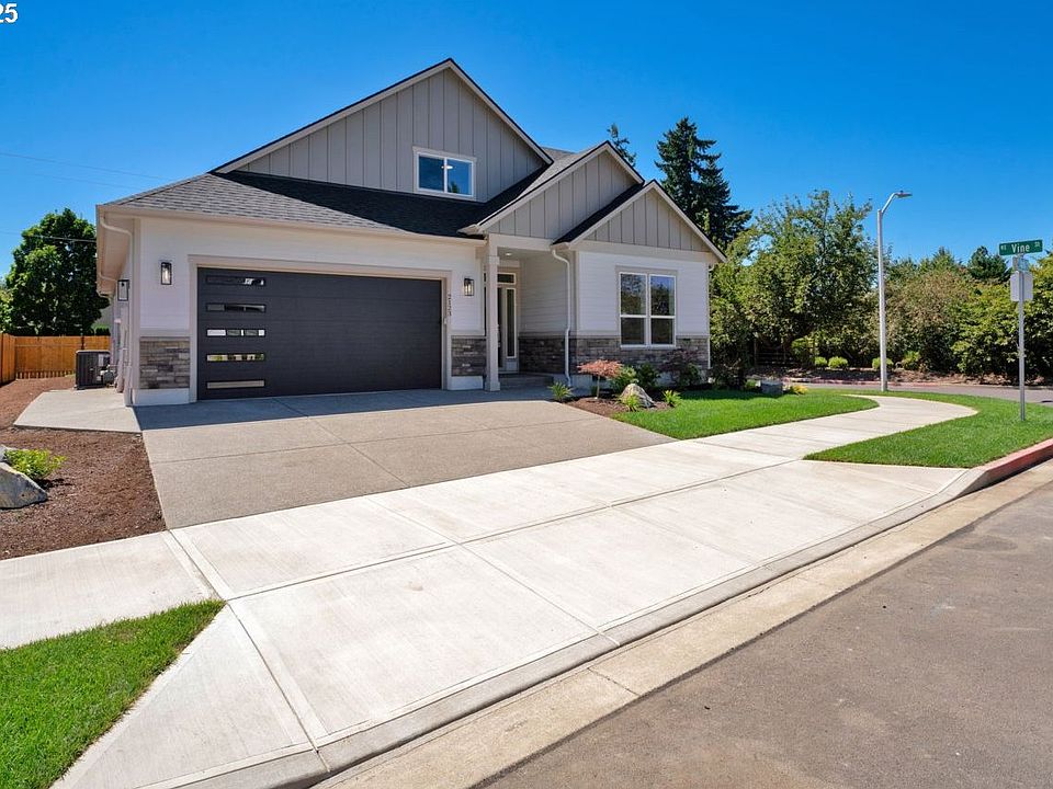 1st image of 2123 NE Spitz Rd