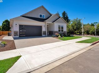 2123 NE Spitz Rd, Canby, OR 97013