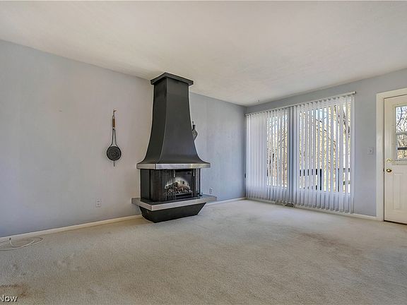 5th image of 1381 Circle Hill Rd SE