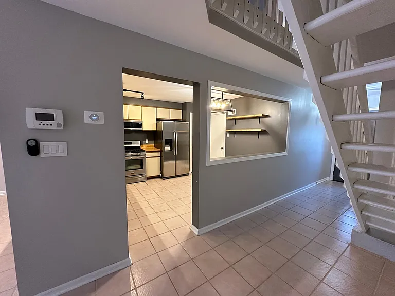 792 Quesnel Dr — Photo 10