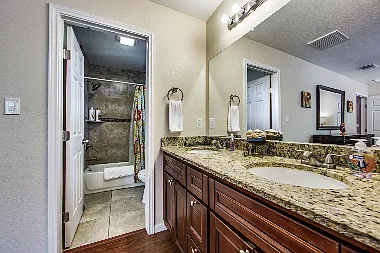 9035 Wellesley Manor Dr — Photo 11