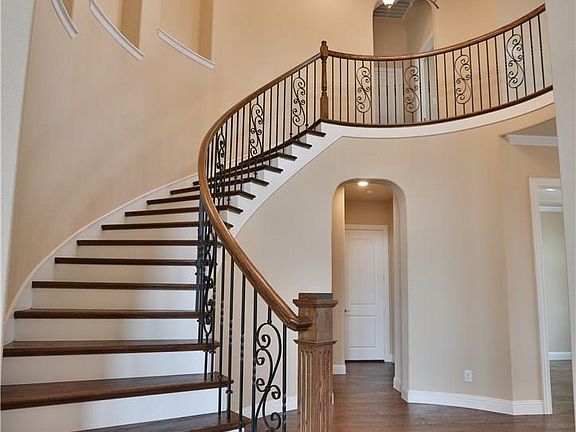 4th image of 13278 Juliet Way