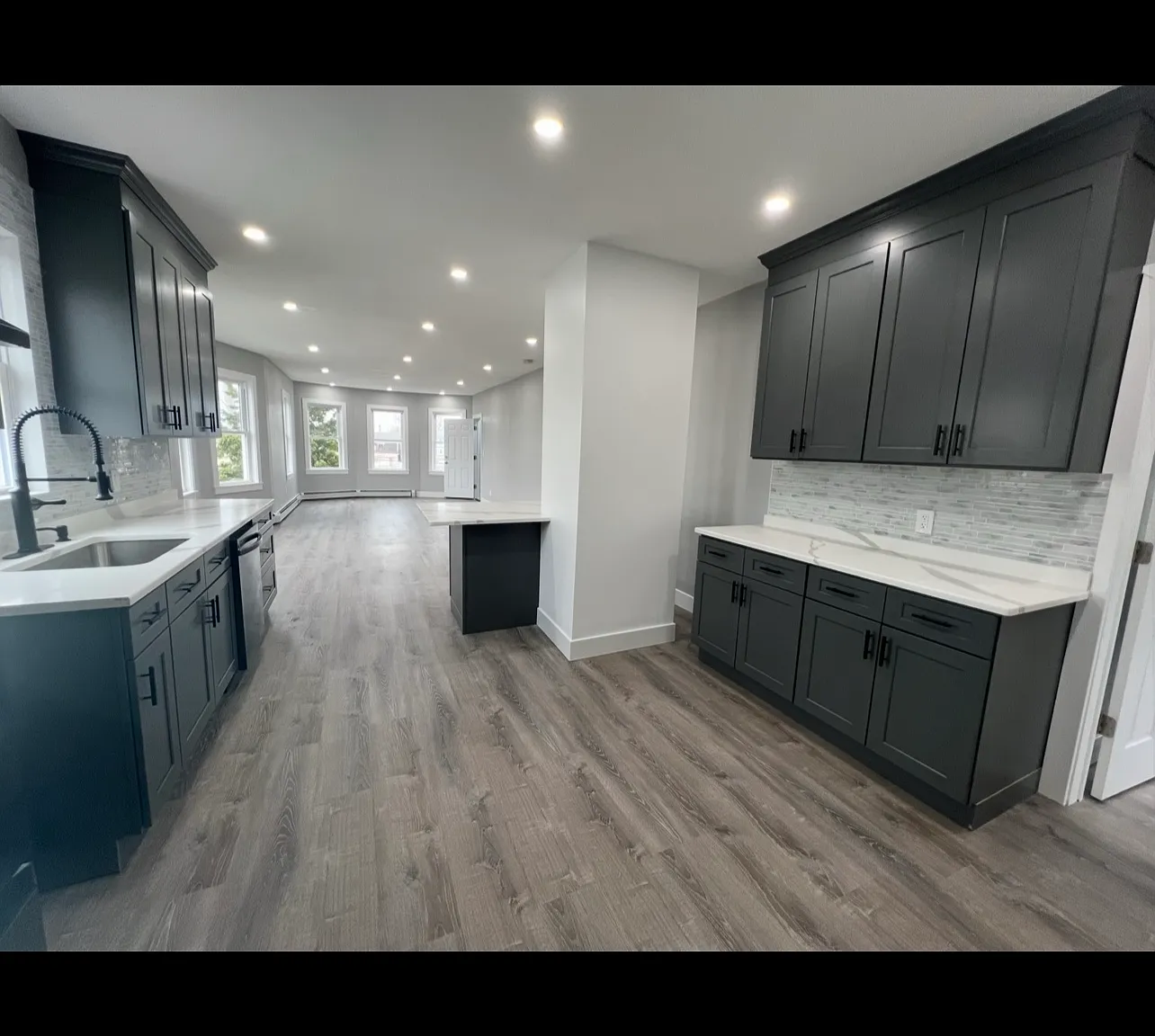 3 bed, $2,200 — Photo 3