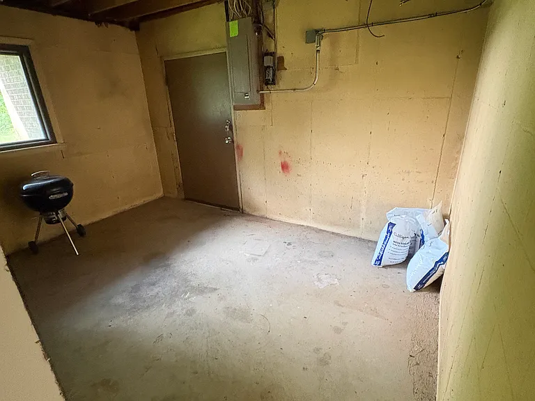 370 E Loveland Ave — Photo 13