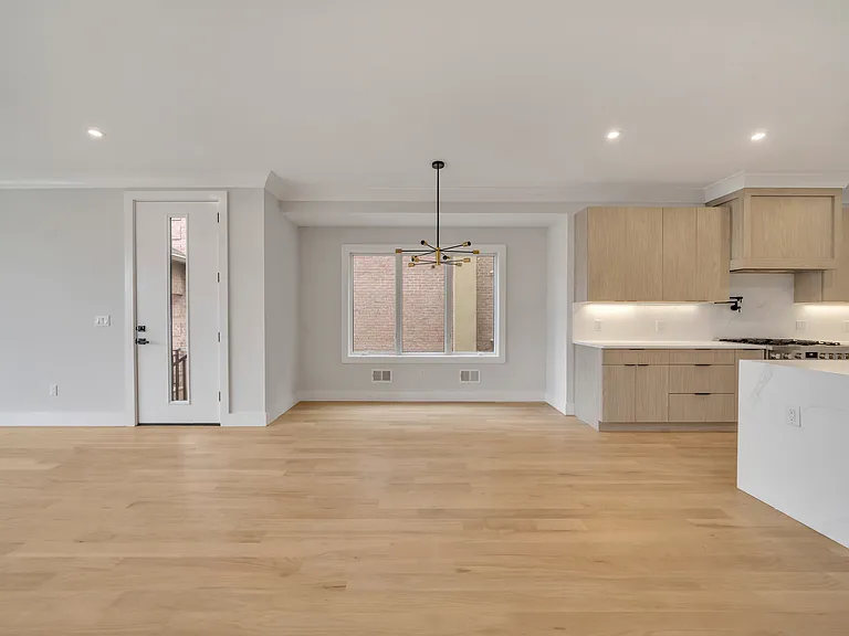 530 Roff Ave #A — Photo 8