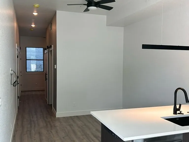 400 N Garfield Ave #106 — Photo 7