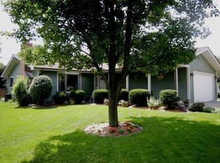 308 Maves Dr, Batavia, IL