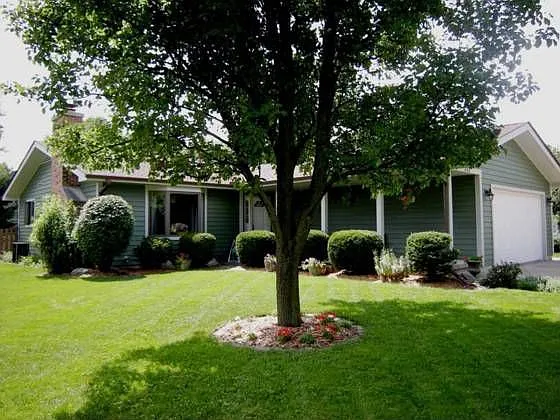 308 Maves Dr photo 1