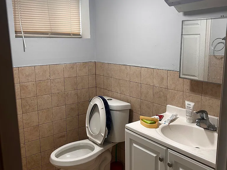 416 John St — Photo 14