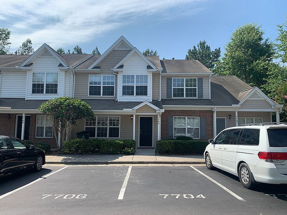 Two spacious parking spots