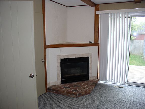 4th image of 3125 Comanche Ave