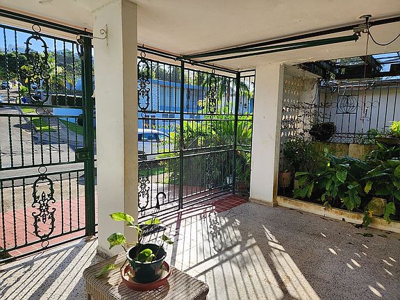 Entrance 2
