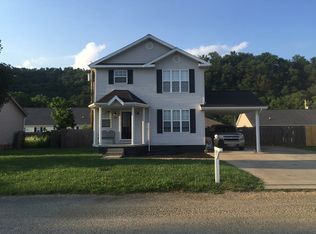 216 Arrowhead Dr, West Van Lear, KY 41268