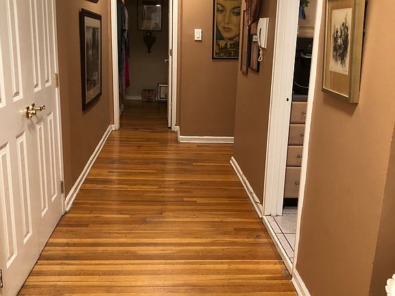 5th image of 16201 Powells Cove Blvd APT 3M