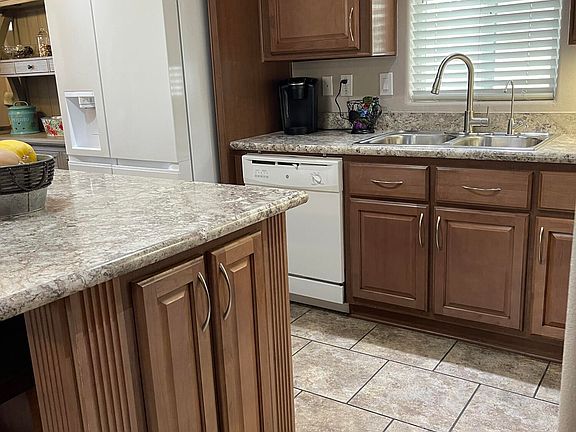 5th image of 17506 W Van Buren Street #187