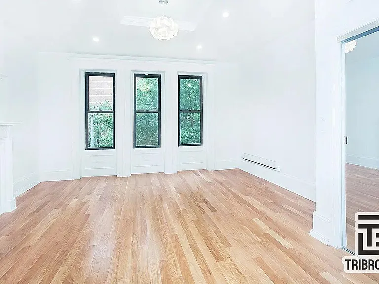 103 W 137th St #2G — Photo 2