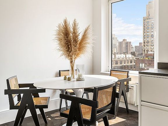 5th image of 49 E 86th St #17C
