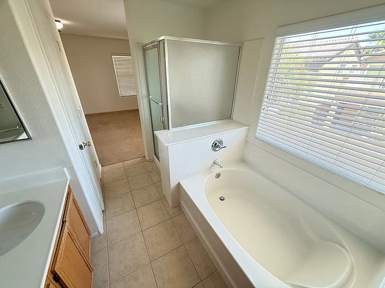 2416 Cockatoo Dr — Photo 18