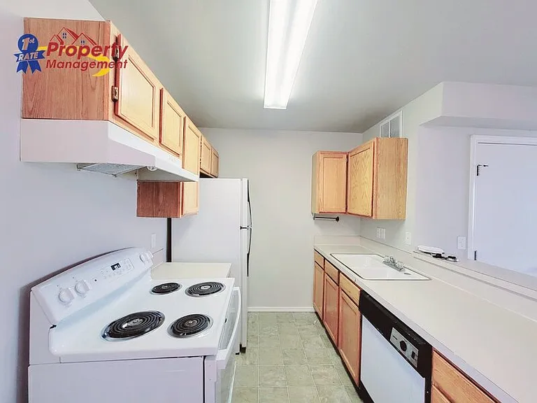 2062 N Gladewater Ave — Photo 6