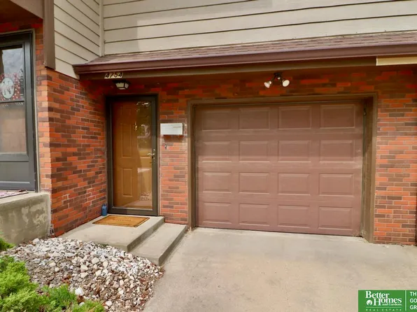 4754 Capitol Ave, Omaha, NE 68132