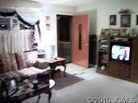 2nd image of 558 Hanover Dr