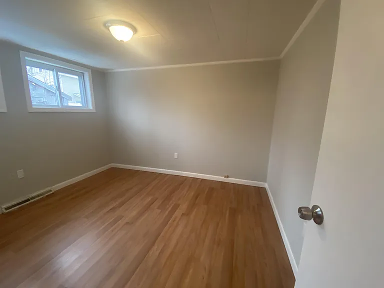 25 Glenwood North Rd — Photo 8
