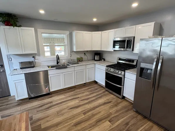 213 E 14th St, Bloomington, IN 47408