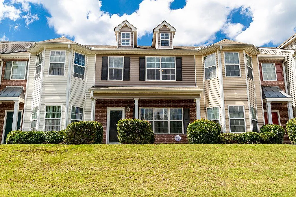 5340 Oakley Commons Blvd, Union City, GA 30291 | Zillow