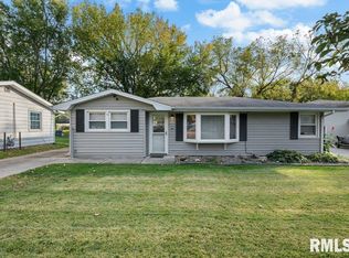 430 14th Ave, Silvis, IL 61282