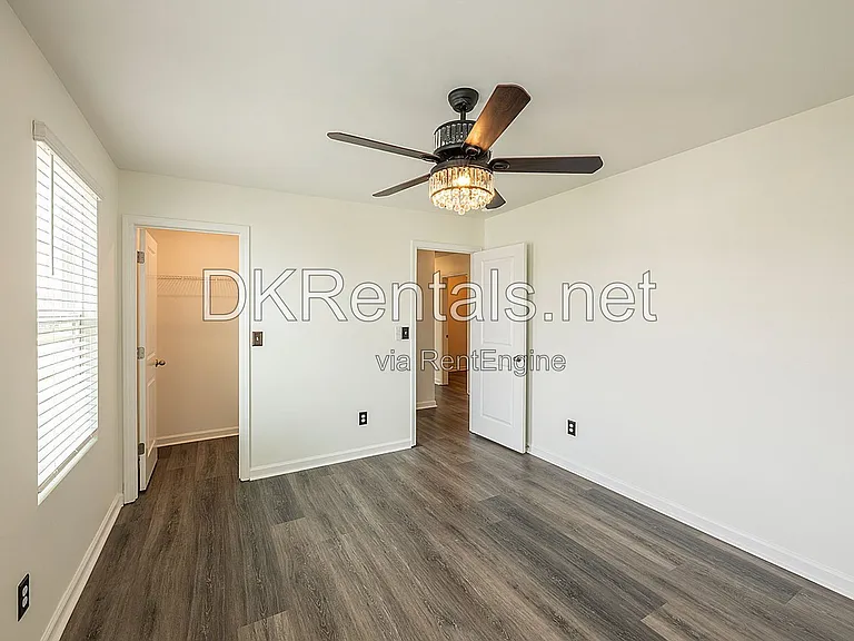 126 Verona Dr NW — Photo 9