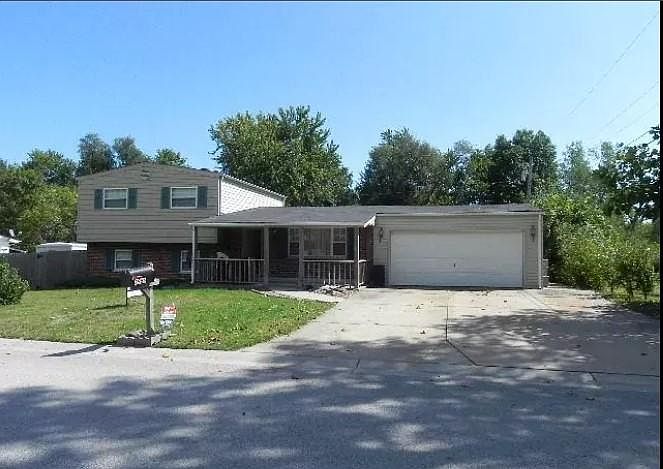 1st image of 2956 Avon Dr