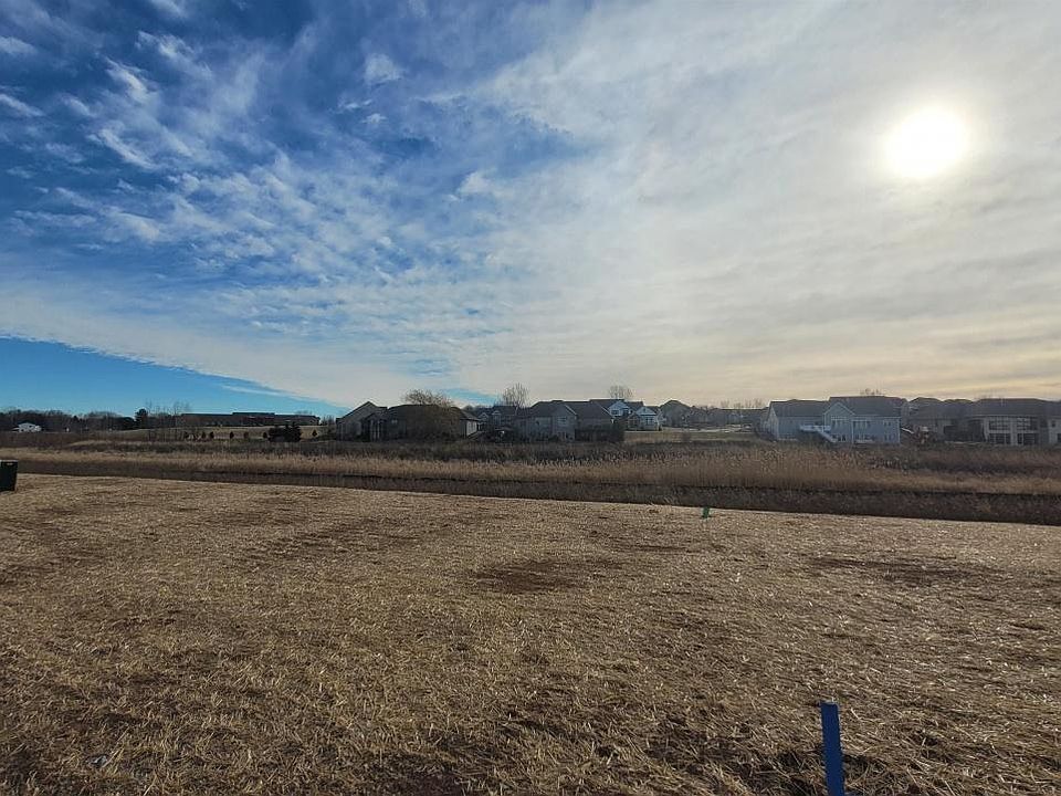 2nd image of 341 E Sweetwater Way
