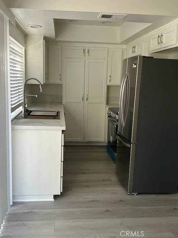 3 bed, 1.5 bath, 1347 sqft, $3,450 — Photo 3