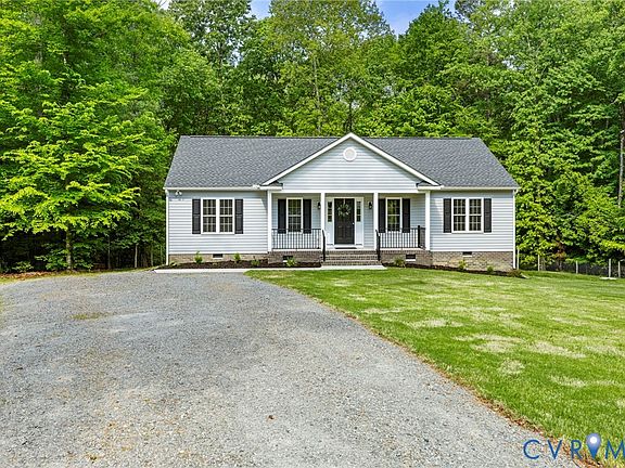 3rd image of 122 Pine Haven Rd