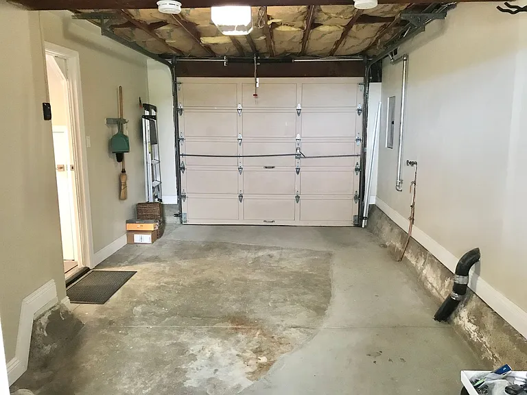 730 Myra Way — Photo 34