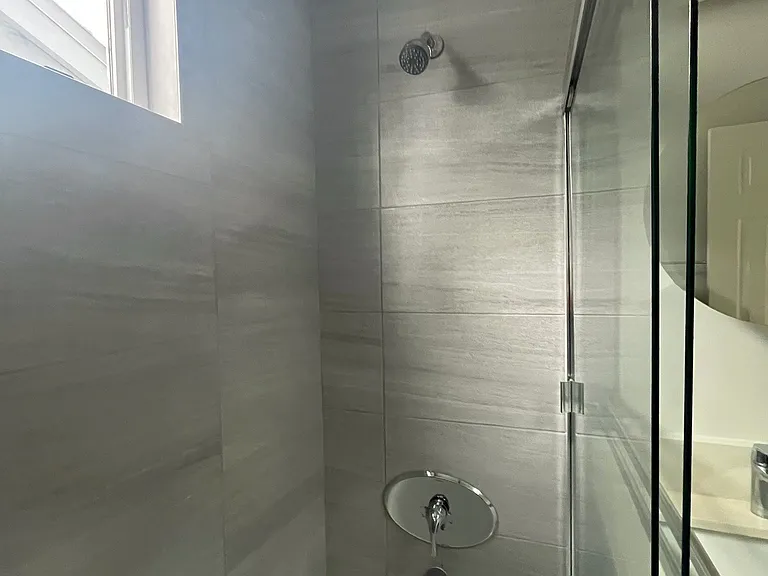 613 Westminster Ave #2 — Photo 18