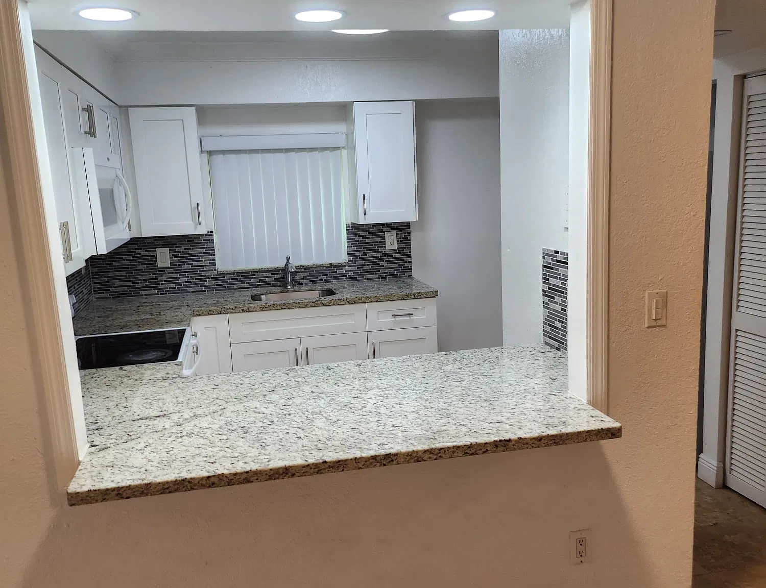8240 SW 149th Ct — Photo 2