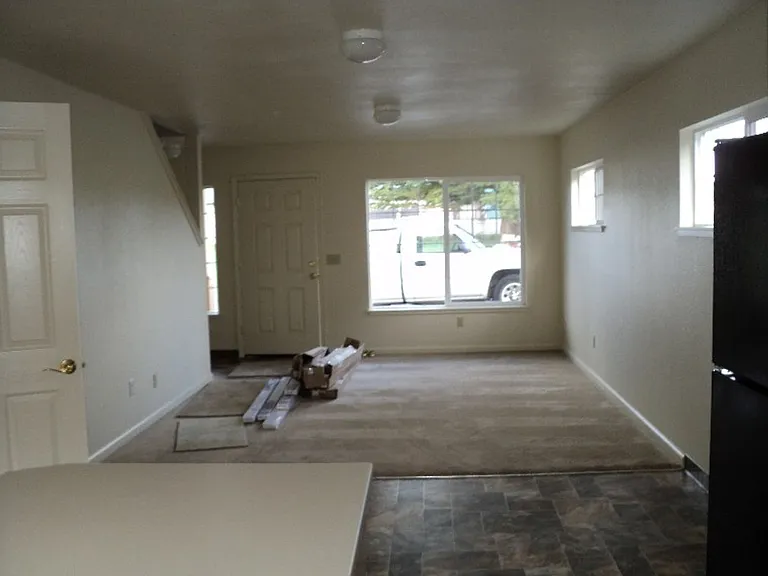 1301 Hallen Dr — Photo 4