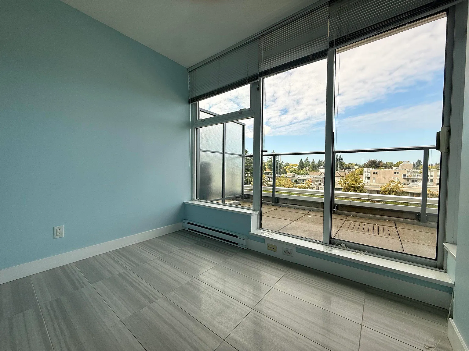 2 bed, 771 sqft, $3,650 — Photo 4