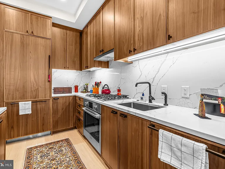 1111 Pennsylvania Ave SE #205 — Photo 22