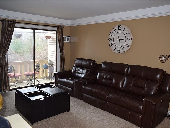 2nd image of 1139 1/2 Hartford Ave APT 3B