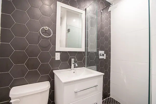 Rented by Keren Capital Group, LLC | media 26