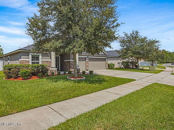2nd image of 15956 BAINEBRIDGE Drive