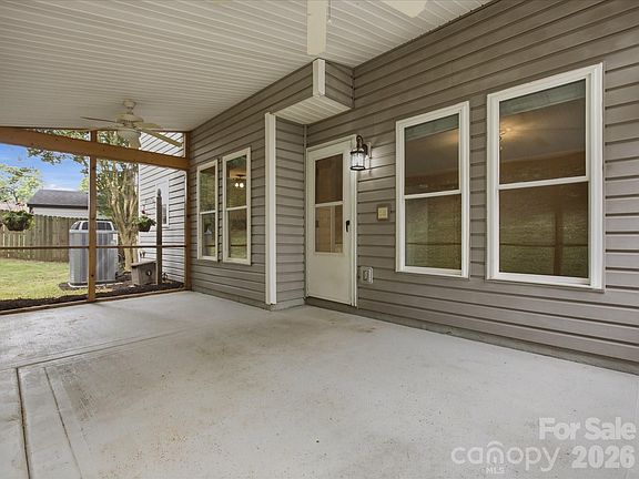 2nd image of 12332 Old Prairie Rd