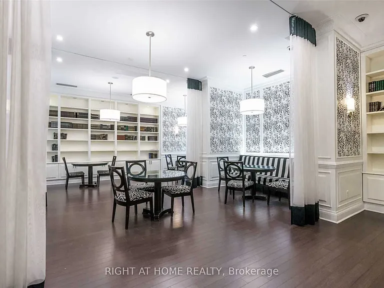 25 Greenview Ave #815 — Photo 13