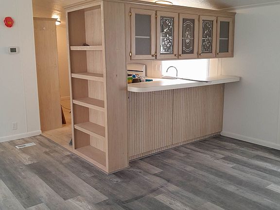 5th image of 710 Juno Dr