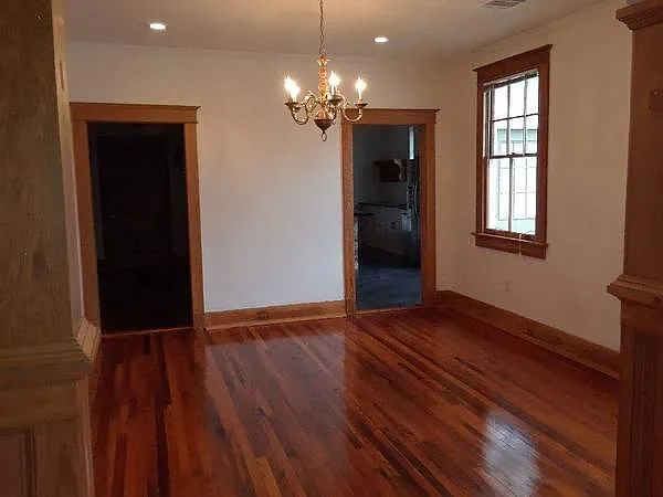 4040 Clermont Dr — Photo 4