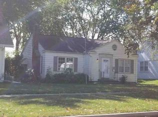 330 Alta Vista Ave, Waterloo, IA 50703