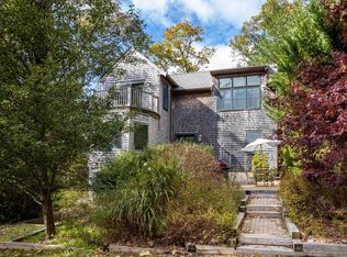 9 Sylvan Ave, Tisbury, MA 02568